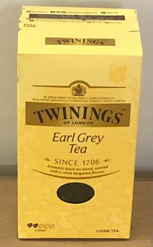 Twinings Earl Grey – czarna herbata sypana (200g) 2 Kwadratowa-skrzynka-herbaty-twinings-londyn-efektywna-herbata-earl-grey-odlewanie-herbate-rosa-premium-7398.jpg.